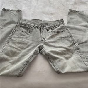 Men Levi’s jeans